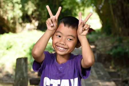NAKHON RATCHASIMA THAILAND-OCT 17:an unidentified Children in rural areas are playing for fun. During recess time,The moment a child happy.OCTOBER 17,2015 at Nakhon Ratchasima Thailand.のeditorial素材