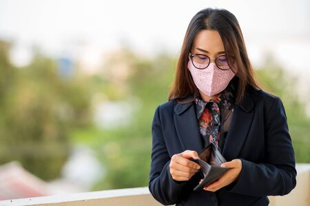 Economic crisis due to viral diseases causing people to lose their jobs.の写真素材