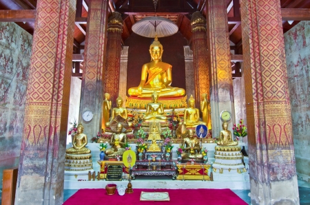 Buddha Statues the old church in Phetchaburi Province,Thailand,Public Domain  Send it again のeditorial素材
