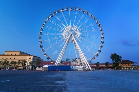 Ferris is a player. A large circular steel structure.のeditorial素材