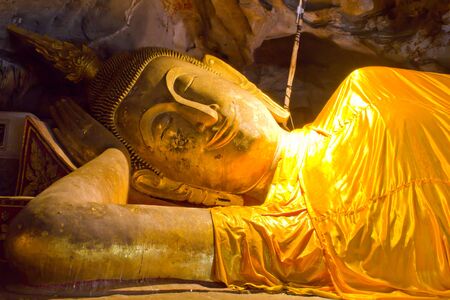Buddha is located in Khao Luang Cave, Phetchaburi Province, Thailandのeditorial素材