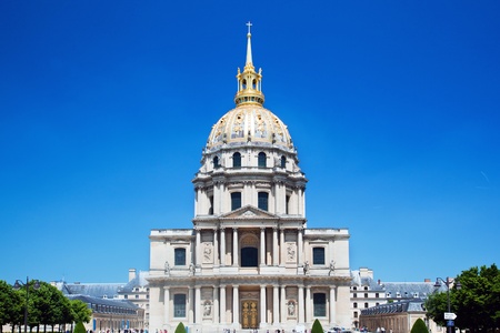 Hotel national des Invalides known as Les Invalides seen from Av de Tourvile in Paris, Franceのeditorial素材
