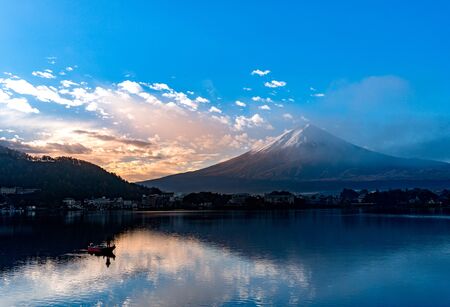 Mt.Fuji in the morning at Lake Kawaguchi - Japanの写真素材