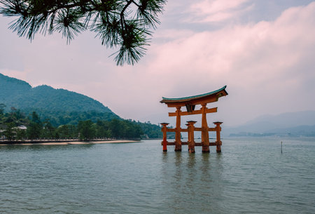 Floating gate of Itsukushima Shrine at Miyajima, Hiroshima, Japanのeditorial素材