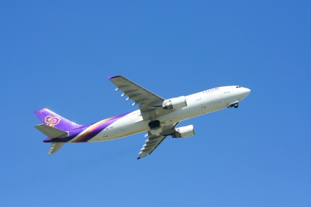 CHIANGMAI, THAILAND - MAY 17 2009  HS-TAZ Airbus A300-600 of Thaiairway  Takeoff from Chiangmai airport to Bangkok Suvarnabhumi, thailand  のeditorial素材