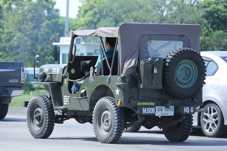 CHIANGMAI, THAILAND -OCTOBER  15 2015:   Old Jeep Private car. Photo at road no 1001 about 8 km from downtown Chiangmai, thailand.のeditorial素材