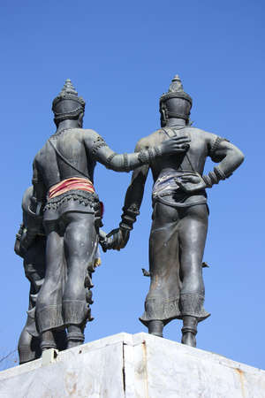 CHIANGMAI, THAILAND -JANUARY 5 2016: Three Kings Monument in the center of Chiang Mai, Thailand. The sculpture of the three kings is a symbol of Chiang Mai.のeditorial素材