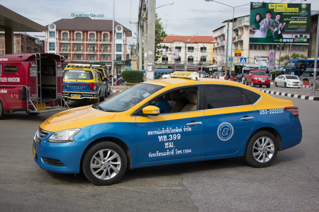 CHIANG MAI, THAILAND - AUGUST 12  2017:  City taxi Meter chiangmai, Nissan Sylphy, Grab Taxi Service in city.  Photo at Chiangmai bus station, thailand.のeditorial素材