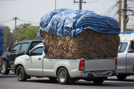 CHIANG MAI, THAILAND -FEBRUARY 27 2018: Private Toyota Hilux Vigo  Pickup Truck.  On road no.1001 8 km from Chiangmai city.のeditorial素材