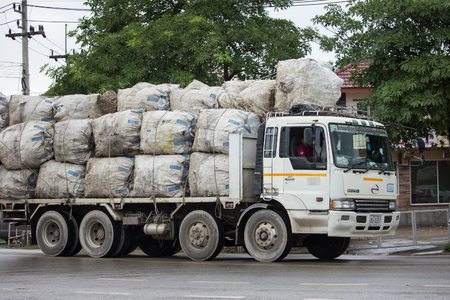 Chiangmai, Thailand - August  6 2018:  Private Hino  Cargo Truck. Photo at road no.1001 about 8 km from downtown Chiangmai, thailand.のeditorial素材