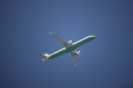 Chiangmai, Thailand - November 6 2018:  B-16211 Airbus A321 of EvaAir. take off from Chiangmai Airport to taipei Taiwan.のeditorial素材