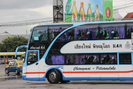 CHIANG MAI, THAILAND - SEPTEMBER 8 2011: Srithawong tour company bus route Phitsanulok and Chiangmai. Srithawong Buid bus in Small Factory in Chiangmai.のeditorial素材