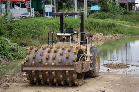 Chiangmai, Thailand - August 2 2019: Private Sheepfoot  road roller on Construction site. Photo of new road no.121 outside ring road of chiangmai city.のeditorial素材