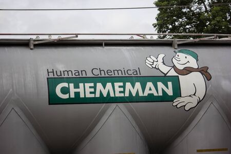 Chiangmai, Thailand - August 29 2019:  Cement Tank truck of Chememan.  On road no.1001, 8 km from Chiangmai city.のeditorial素材