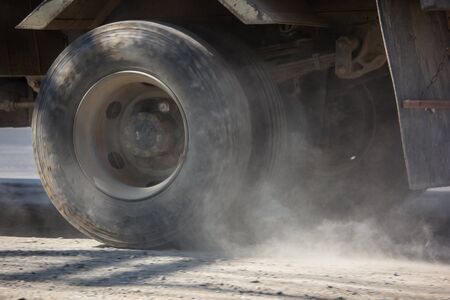 Chiangmai, Thailand - January 7 2020: PM 2.5 from emissions and dust from trucks. On chiangmai highway road.のeditorial素材