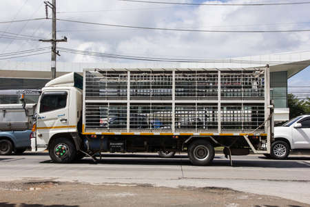 Chiangmai, Thailand -   October 27 2020: Pig Animal cage container truck of Betagro Company. On road no.1001, 8 km from Chiangmai Business Area.のeditorial素材