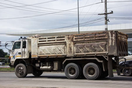 Chiangmai, Thailand -   November 3 2020:  Private Isuzu Dump Truck. On road no.1001 8 km from Chiangmai Business Area.のeditorial素材
