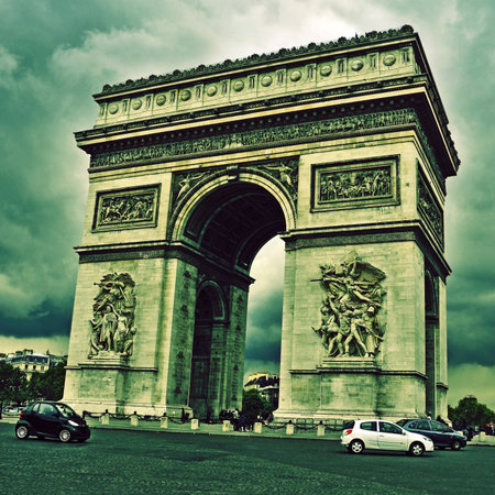 picture of the Arc de Triomphe, in Paris, France, with a retro effectのeditorial素材
