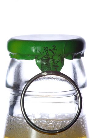 Bear or juce bottle lid with open ringの写真素材