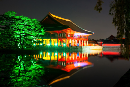Seoul, Korea - August 14, 2015: Gyeonghoeru Royal Banquet Hall at night - Gyeongbokgung palace at night, Seoul, South Koreaのeditorial素材