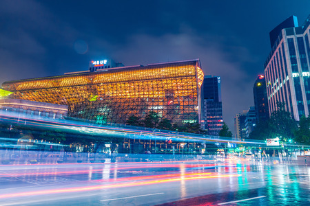 SEOUL, SOUTH KOREA - AUGUST 16, 2015: New Cityhall building of Seoul Metropolitan Government shot on rainy night of August 16, 2015 in Seoul, South Koreaのeditorial素材