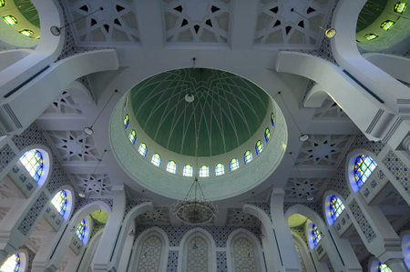 Interior of Sultan Ahmad 1 Mosque. The mosque was located at Kuantan, Pahang. It was the state mosque of Pahang, Malaysia.のeditorial素材