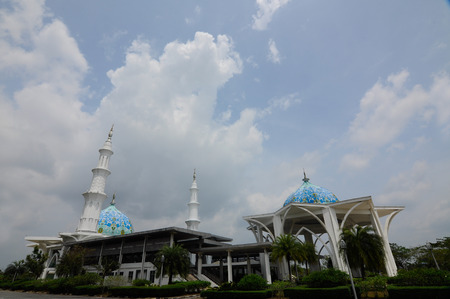 Sultan Ismail Airport Mosque at Senai Airport in Malaysiaのeditorial素材