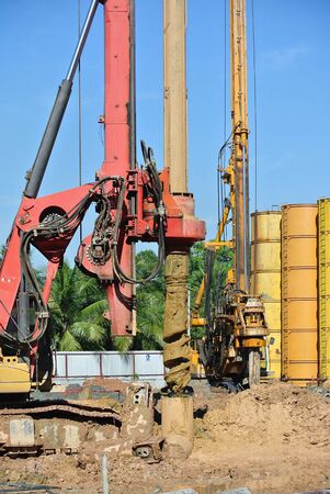 SELANGOR, MALAYSIA  MARCH, 2015: Bore pile rig at the construction site in Malaysia. This heavy machine used during the foundation work.のeditorial素材