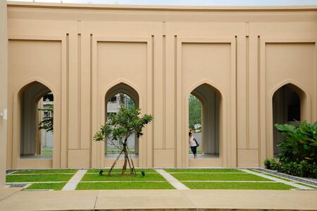 The Tengku Ampuan Jemaah Mosque or Bukit Jelutong Mosque in Selangor, Malaysia on November 30, 2013.  It is a Selangor's royal mosque located in Bukit Jelutong near Shah Alam, Malaysia.のeditorial素材