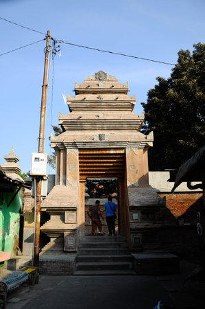 Entrance arch at old Masjid Besar Mataram Kotagede, Jogjakarta Indonesia. The arch was made from brick and hand made carving stone in traditional Balinese Styleのeditorial素材