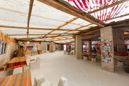 Uyuni, Bolivia - october 01, 2018: Salt hotel near the Dakar Bolivia Monument in Salar de Uyuni, near Colchani, in Boliviaのeditorial素材