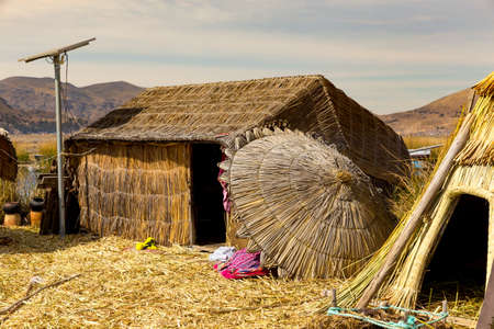 Puno, Peru - september 27, 2018: Uros Floating islands in Titikaka lake at the Border between Peru and Bolivia, in Peruのeditorial素材