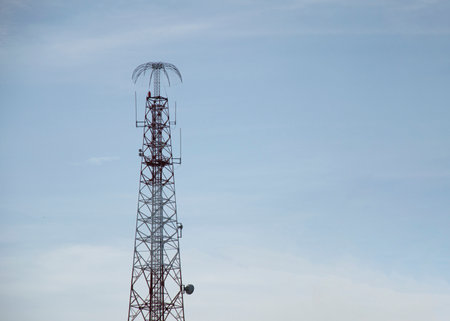 The transceiver antenna at the top is equipped with a lightning rod to prevent lightning.