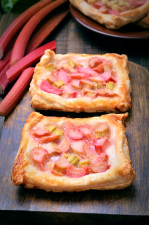 Rhubarb pie on wooden tableの写真素材