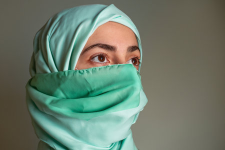 Muslim woman wearing maskの写真素材