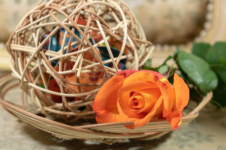 Femininity of the floral mix and basketry