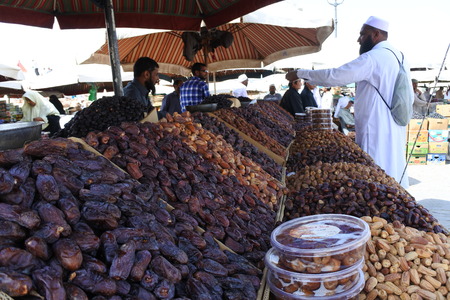 activities pilgrims and traditional markets in complex Jabal Uhudのeditorial素材