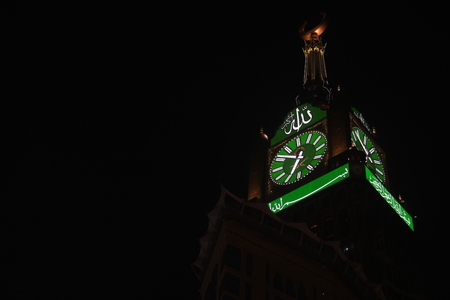 the activities of Muslim worshipers around Masjidil Haram mosque at night, Mecca, saudi Arabiaの写真素材