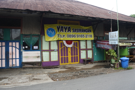 The typical Sasirangan batik village of Banjarmasin, South of Kalimantanのeditorial素材