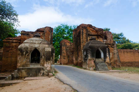 The only remaing gate into the old walled city of Bagan,in Myanmar.のeditorial素材