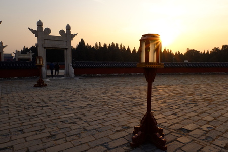 Lamp in the courtyardの写真素材