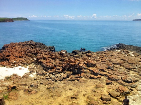 Rocks near blue see の素材