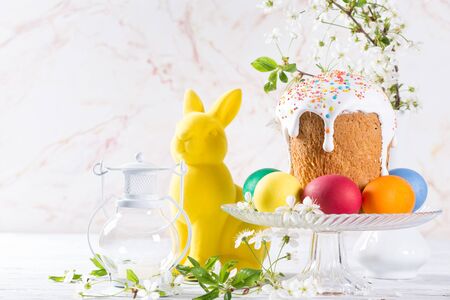Beautiful easter concept with flowers