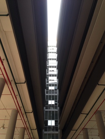 Light between Buildingsの素材