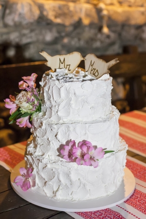 The couple decided on a three layer wedding cake.の写真素材