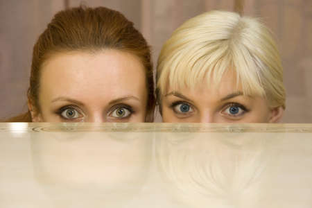 Two surprised womanの写真素材