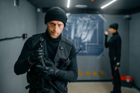 Robbers preparing for money stealing from bankの写真素材