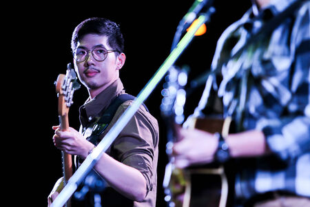 CHONBURI,THAILAND-FEBRUARY 16  The singer of Slot Machine band was showing his performance in Kasetsart University indy music concert 2014 at Kasetsart University Sriracha campus on Feb 16, 2014 in Chonburi,Thailand のeditorial素材