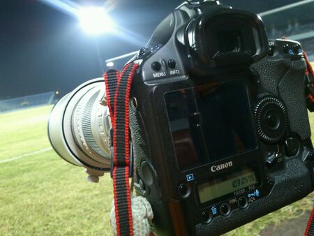 Behind the screen in matchの素材