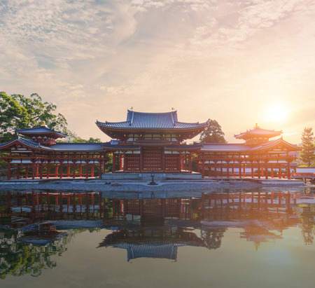 Byodo-in (Phoenix Hall) is a Buddhist temple in the city of Uji in Kyoto Prefecture, Japan, built in late Heian period. It is jointly a temple of the Jodo-shu and Tendai-shu sects.のeditorial素材